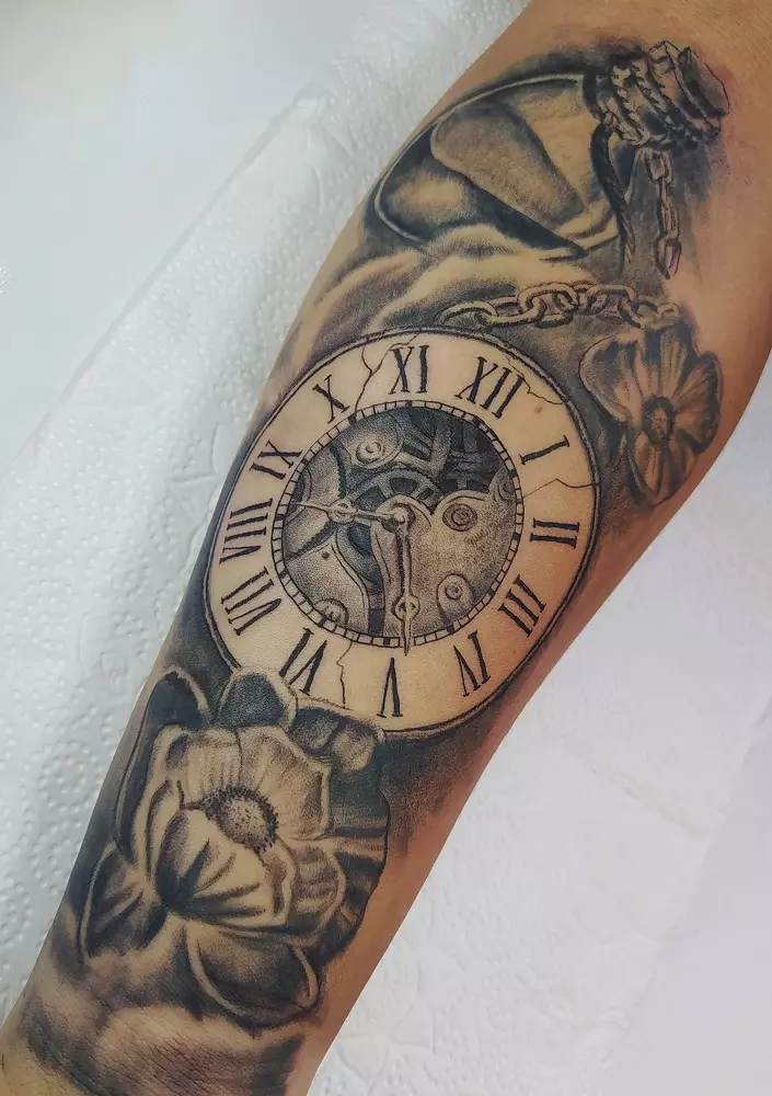 Foto de uma tatuagem desenhada pelo Matheus Sampaio