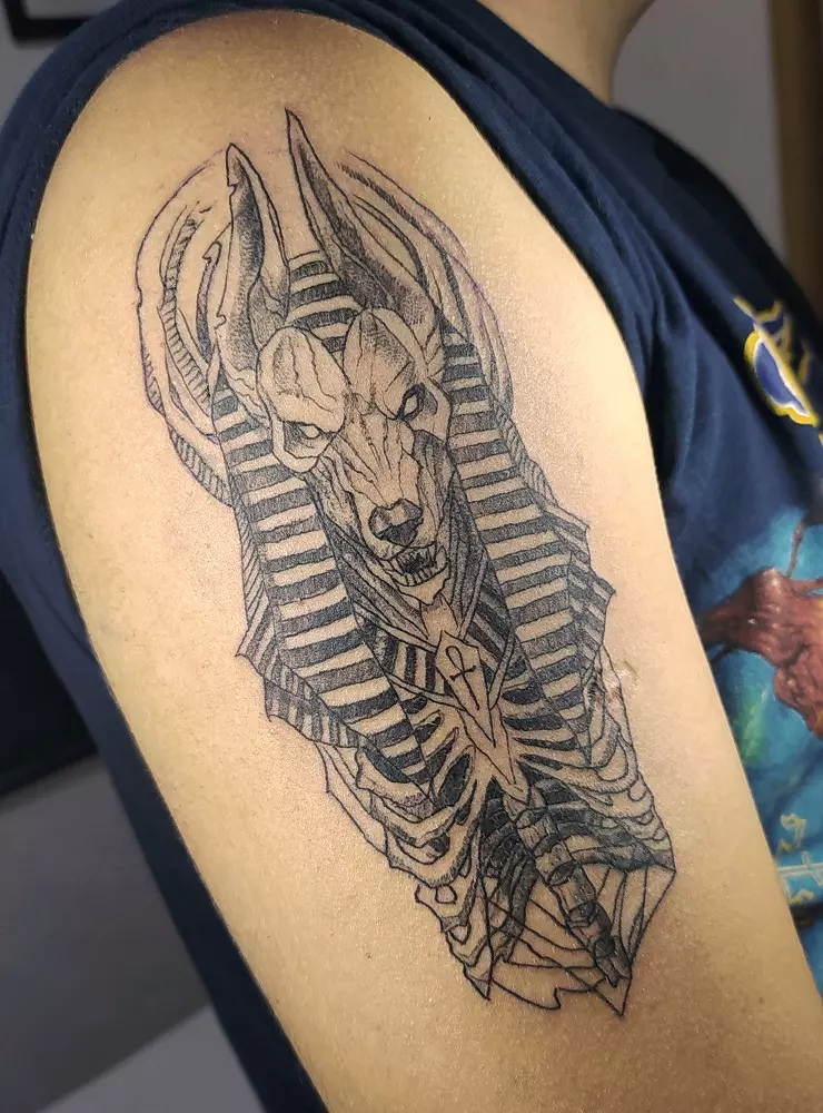 Foto de uma tatuagem desenhada pelo Matheus Sampaio